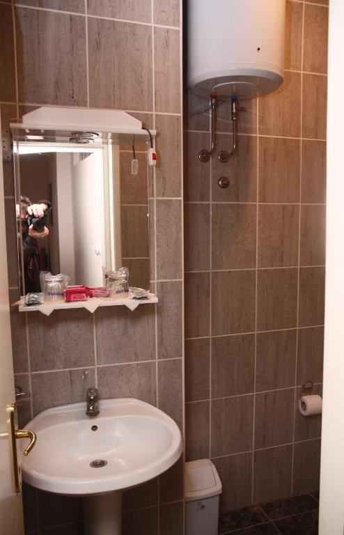Garni Hotel Pbg Subotica Room photo