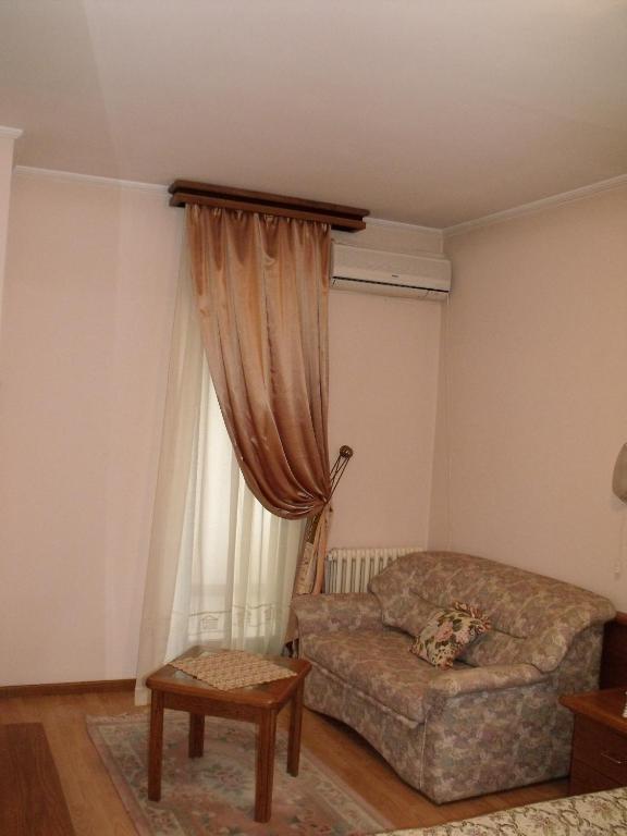Garni Hotel Pbg Subotica Room photo